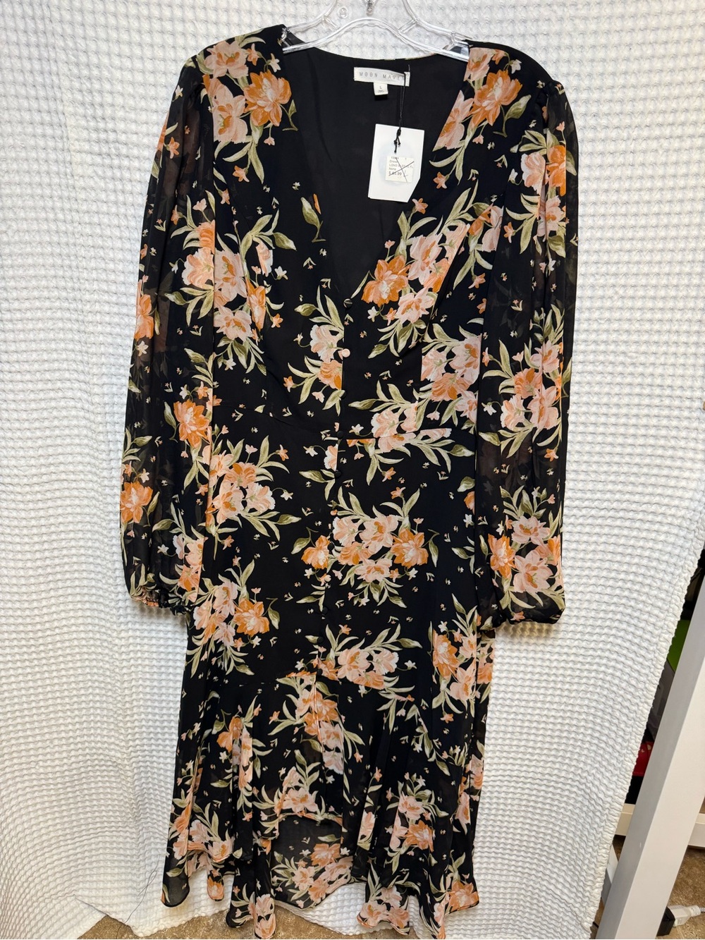 NWT Moon Maven Black Chiffon Floral V-Neck Midi Dress. Ruffle Boho- Size Large